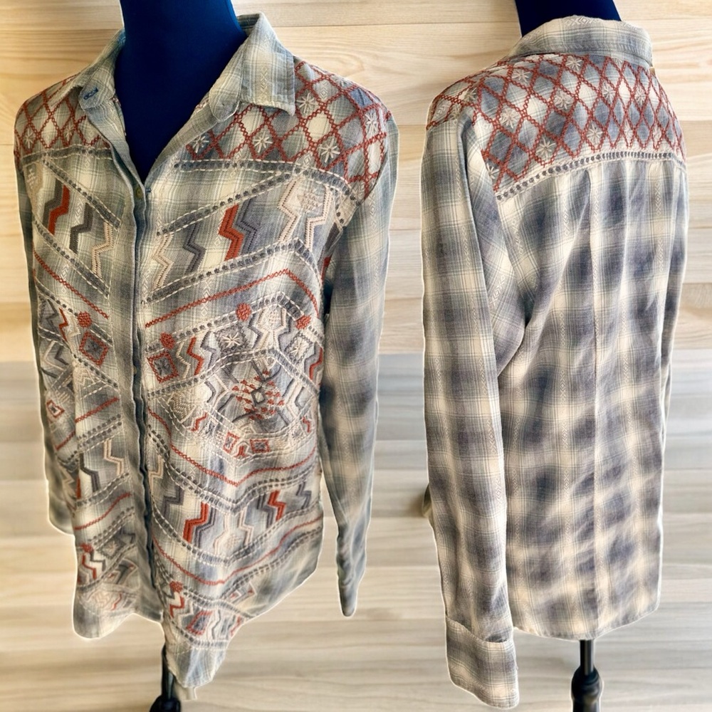 Johnny Was 3J Workshop Embroidered Button-Down Long Sleeve Shirt - EUC